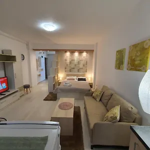 Apartament Garsoniere Fundeni, Bucureşti